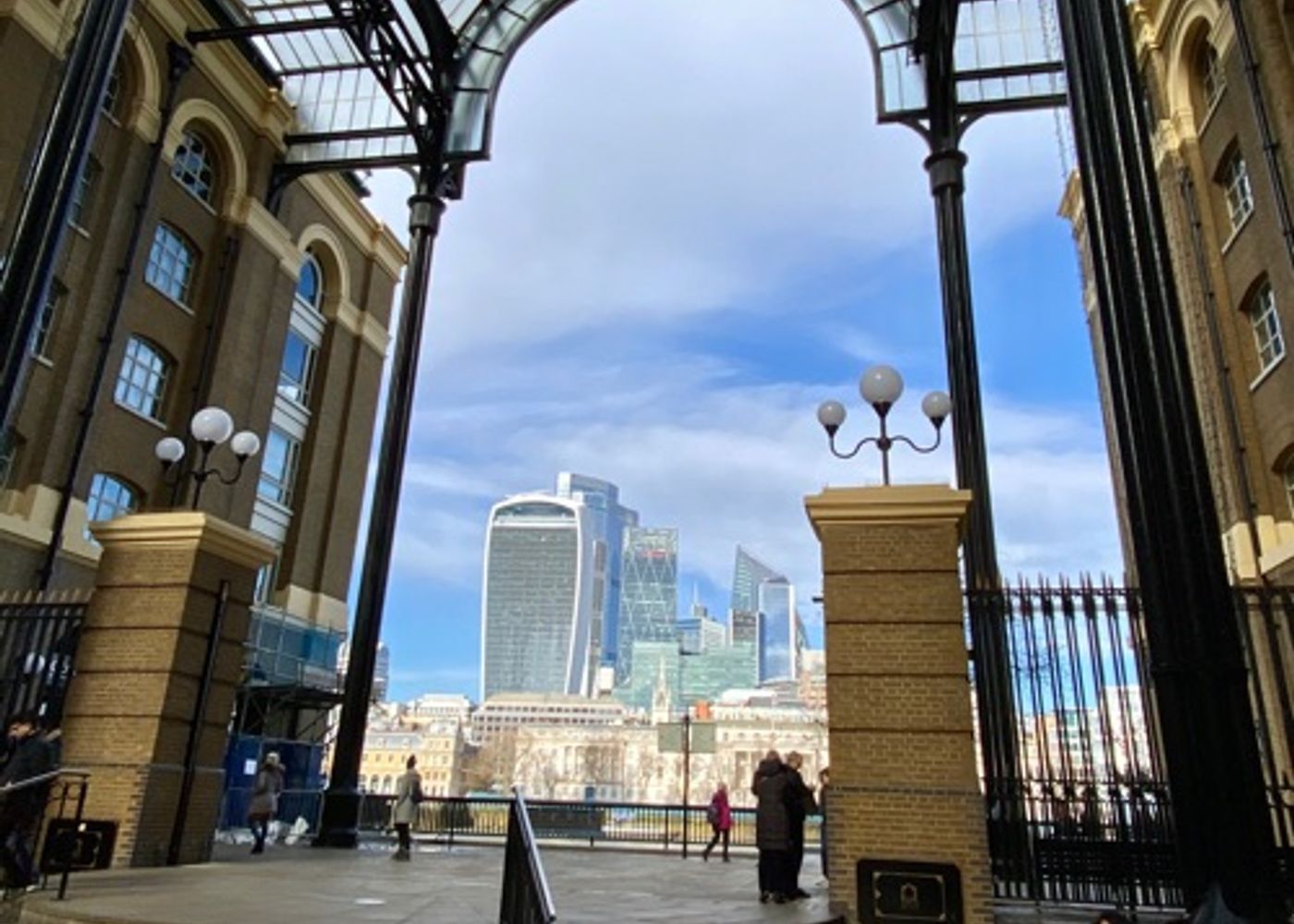 Hay‘s Galleria 1