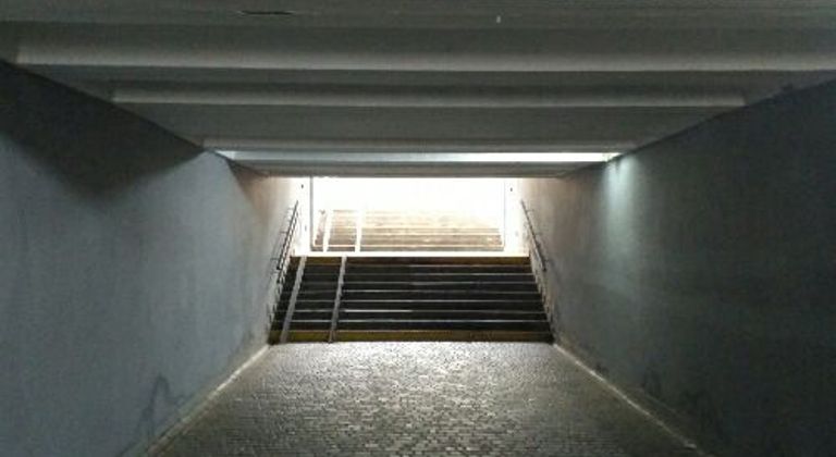 Подземный переход к берегу