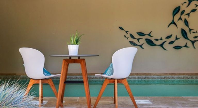 Eco location house indoor pool Woking 24 mins London,