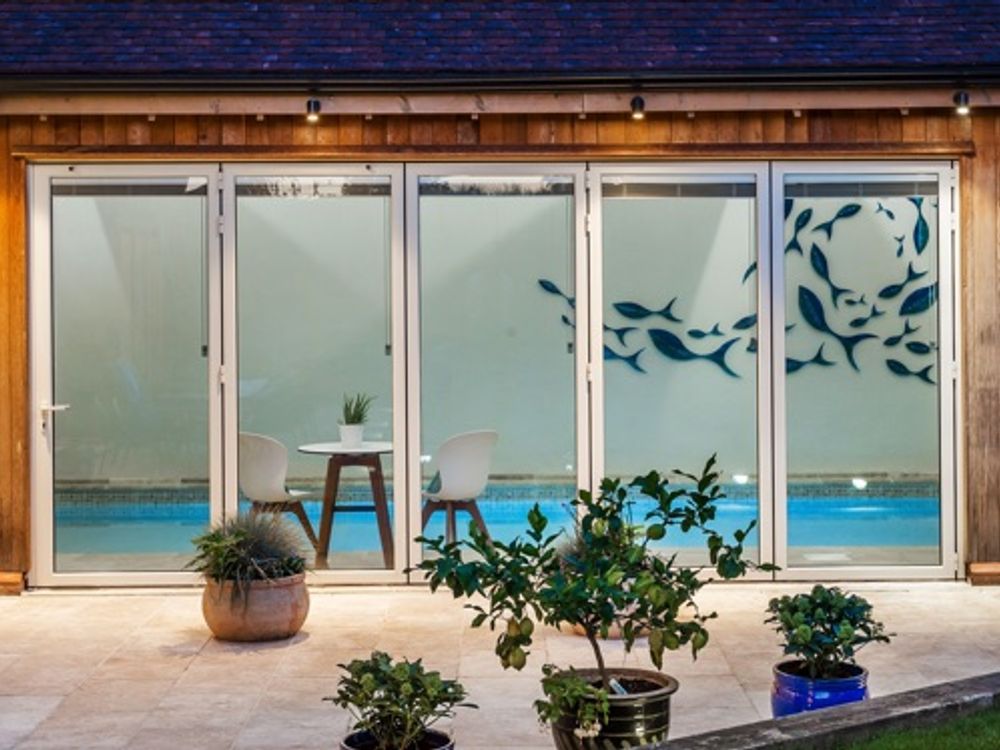 Eco location house indoor pool Woking 24 mins London, — image 1