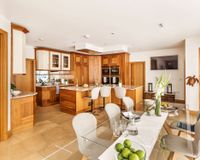 Eco location house indoor pool Woking 24 mins London, 3