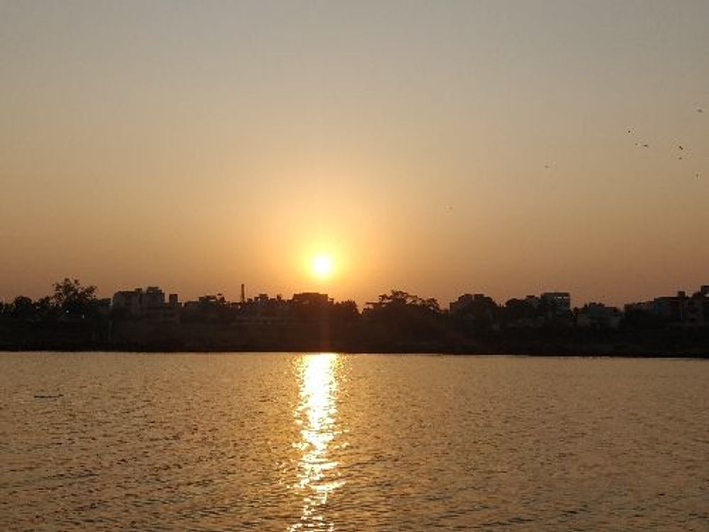 Island in Godavari — image 1