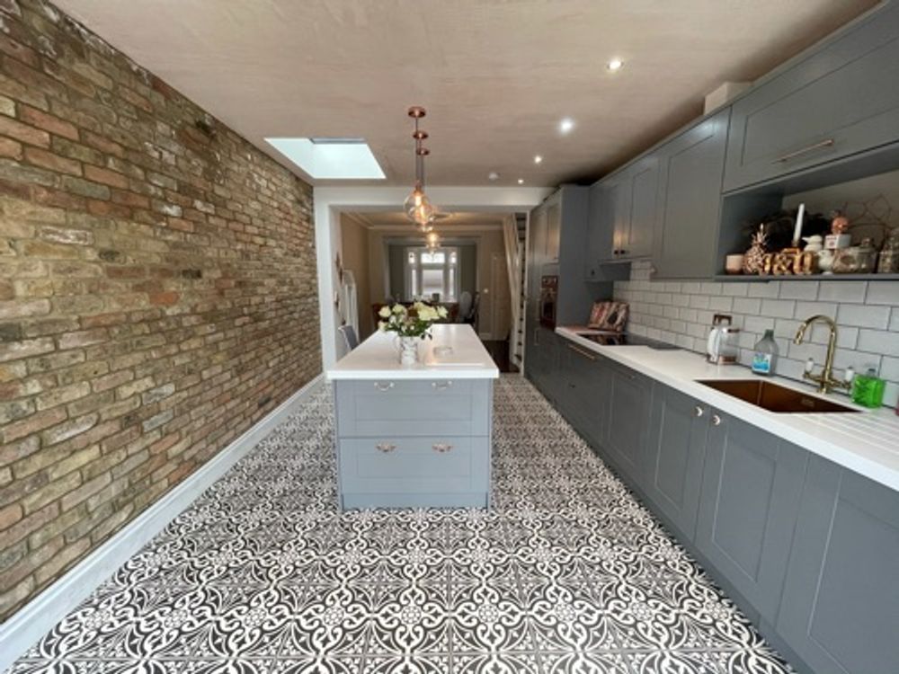 Urban Open Plan Victorian Townhouse — image 1