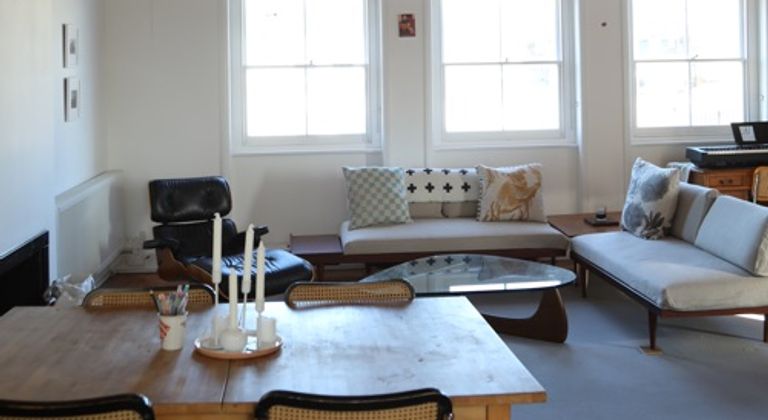 Primrose Hill Penthouse - natural light studio apartment