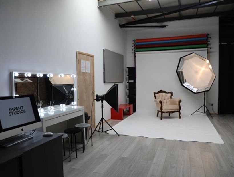 Versatile Photo/Podcast Studio 4
