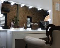 Versatile Photo/Podcast Studio 5
