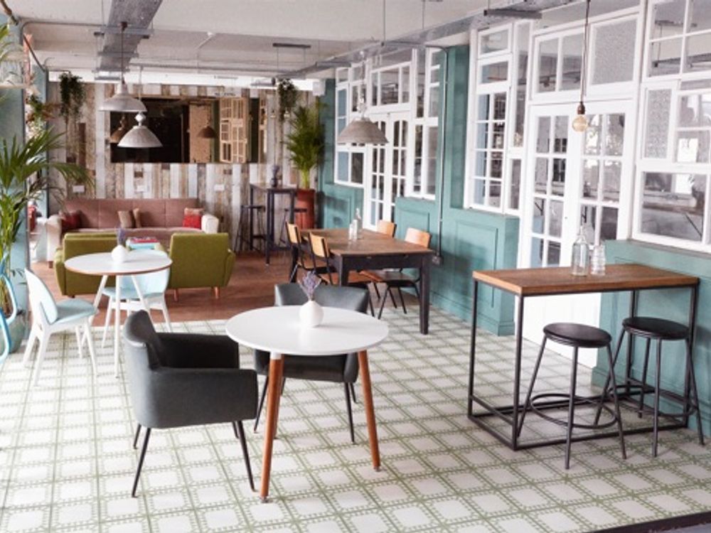 Canal side warehouse in the heart of East London — image 1