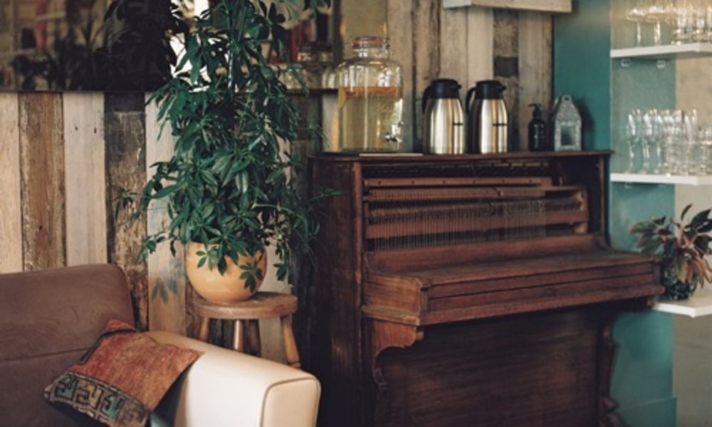 Canal side warehouse in the heart of East London