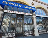 Abandoned Berkeley Sports store 3