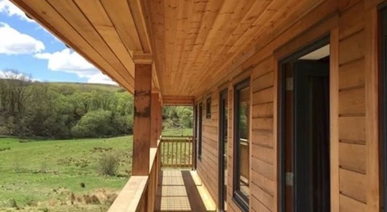 Canadian Style Lodge & Farm Retreat