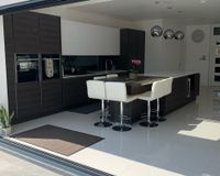 Modern 1930’s  family house Large patio and garden 5
