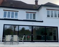 Bright & Spacious Home with Open Plan Kitchen & Large Garden in North London 5